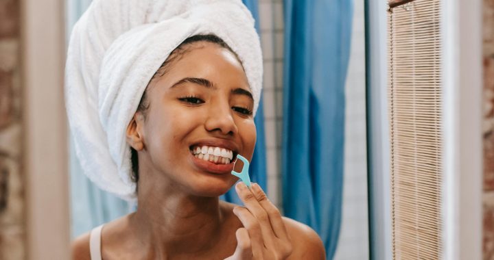 Master the Art of Flossing: A Step-by-Step Guide to Proper Dental Care
